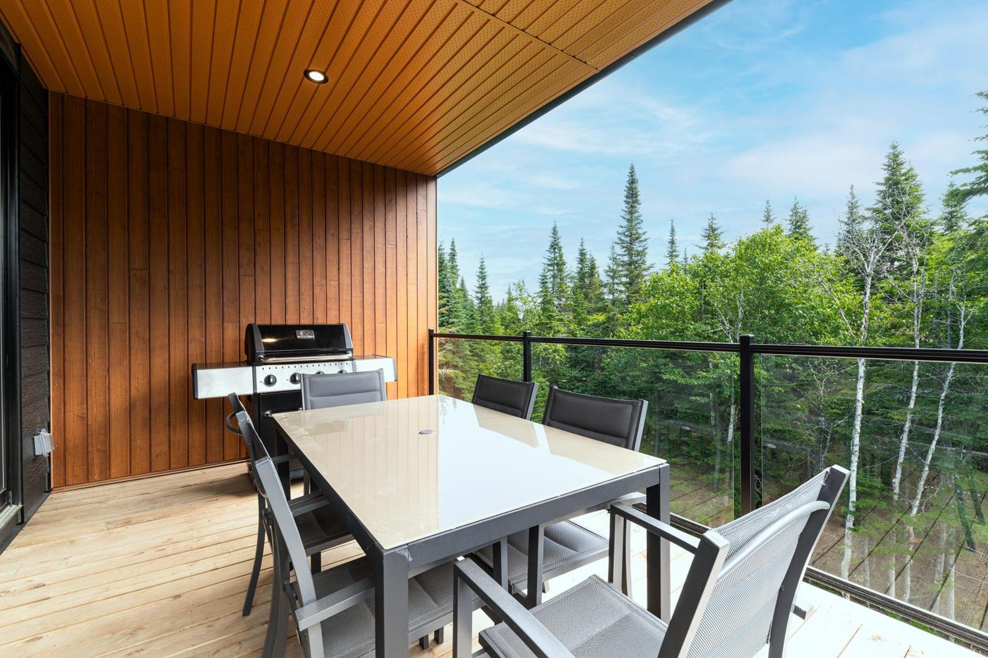 Les Chalets Du Massif De Charlevoix Петит-Ривиер-Сен-Франсоа Стая снимка