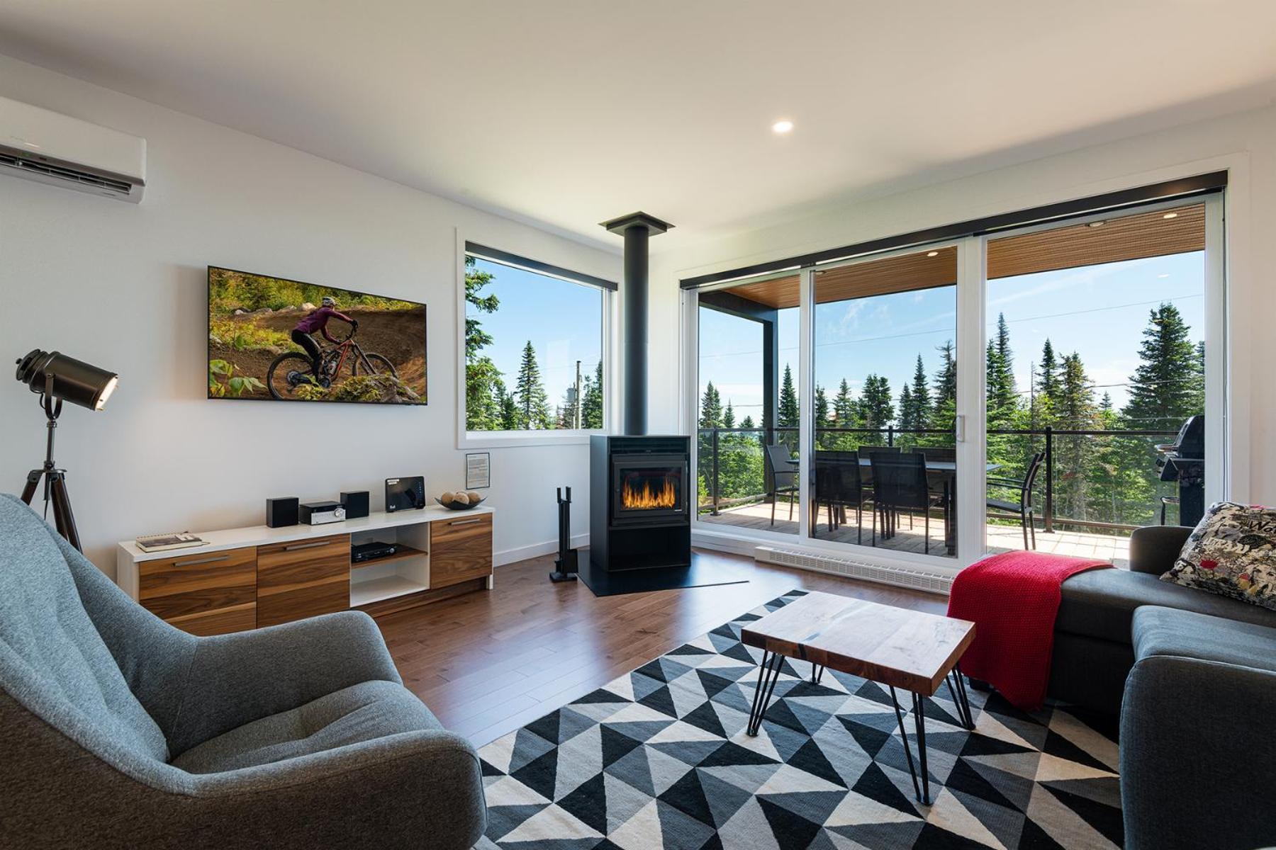 Les Chalets Du Massif De Charlevoix Петит-Ривиер-Сен-Франсоа Стая снимка