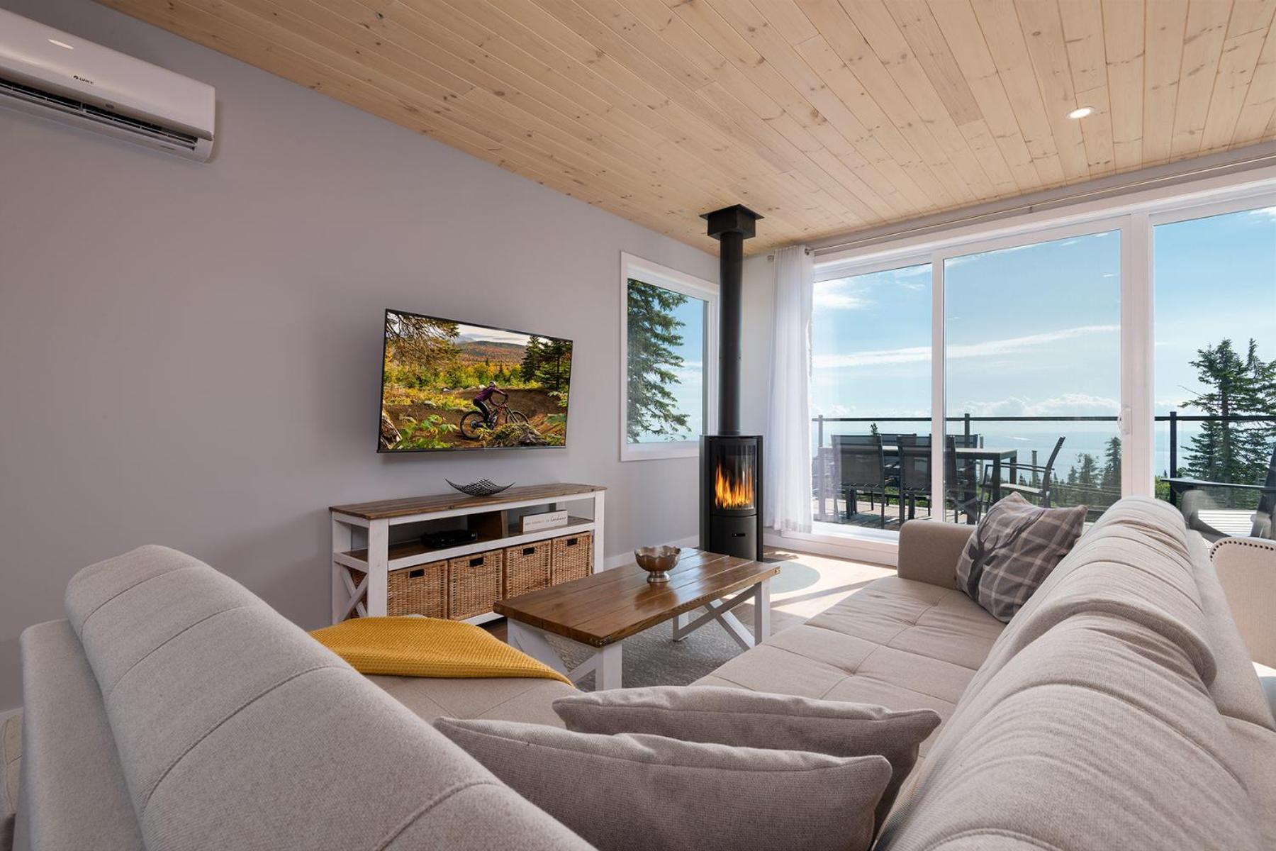 Les Chalets Du Massif De Charlevoix Петит-Ривиер-Сен-Франсоа Стая снимка